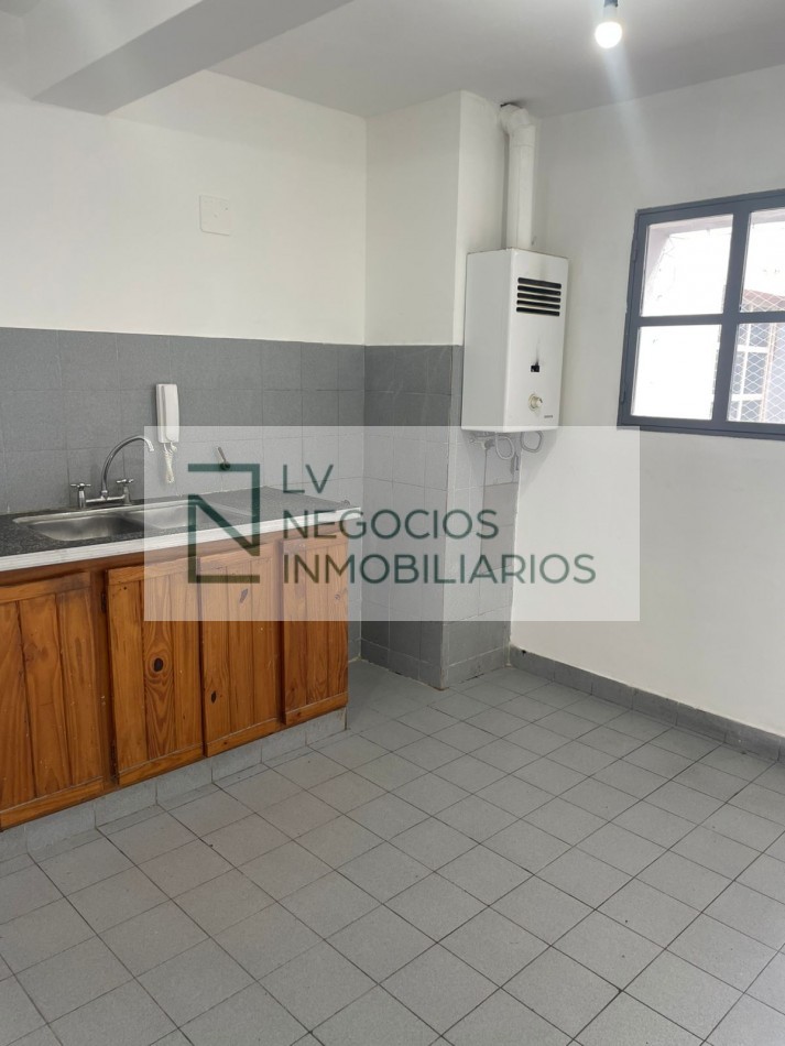 Departamento los Juncaros 350, Coperativa Bancaria