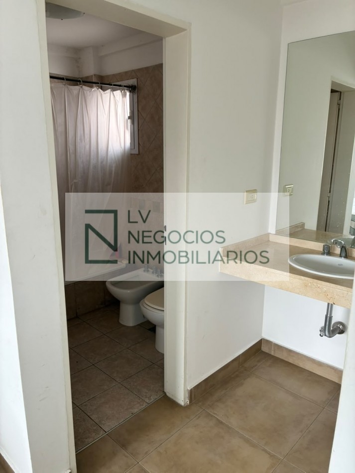 Departamento/Duplex Guemes 1600