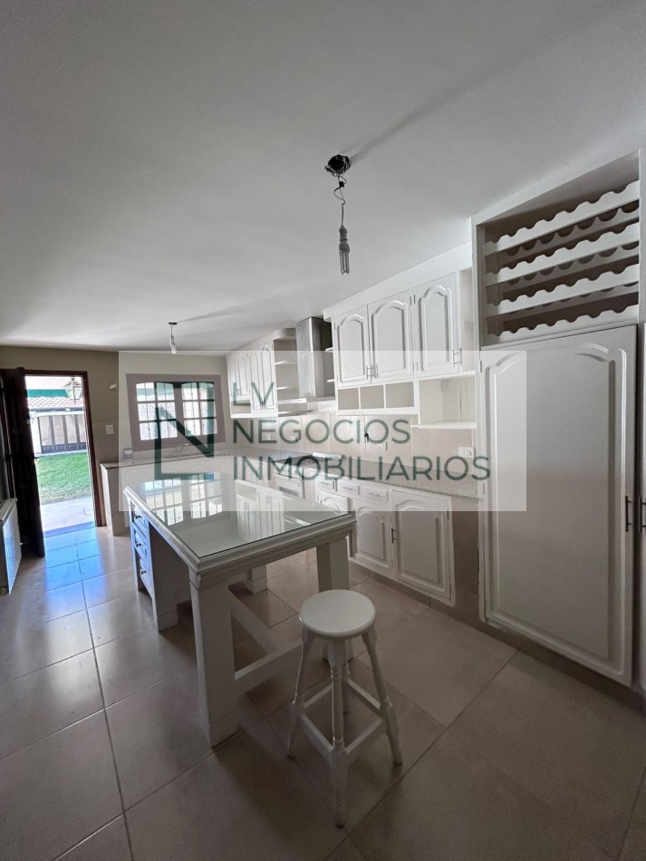 Casa Tres Cerritos