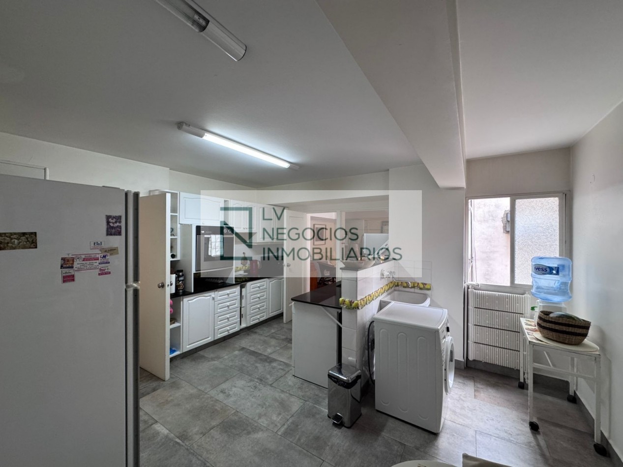 Departamento 3 dormitorios Dean Funes 500