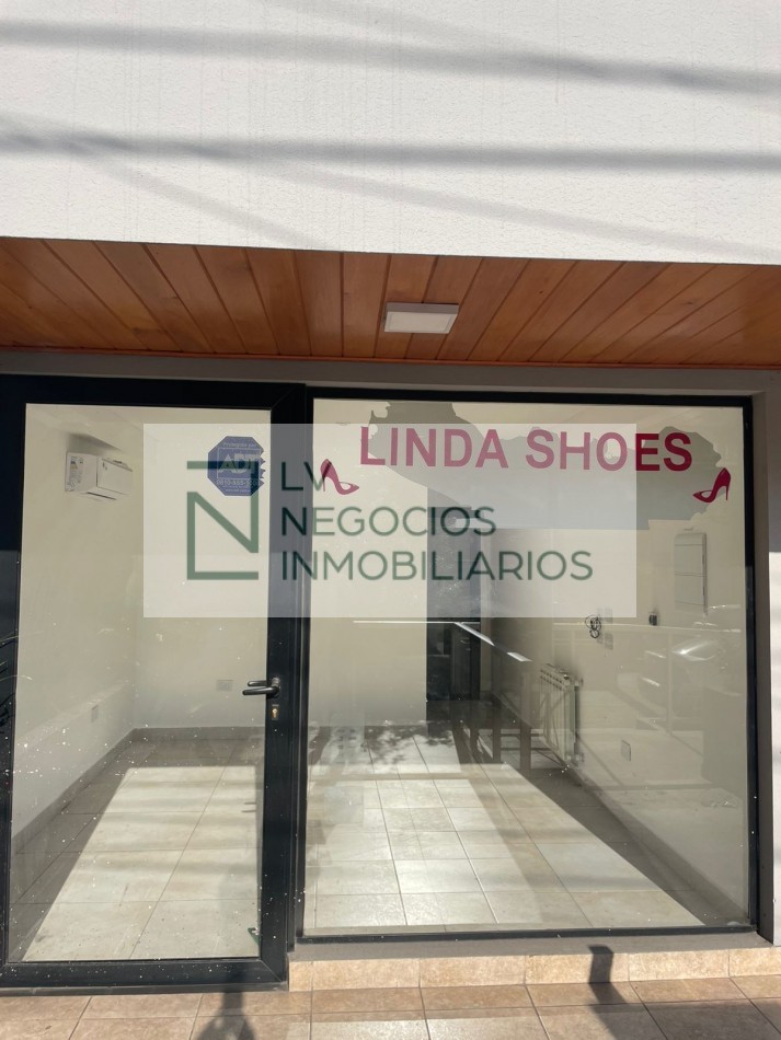 LOCAL 20 DE FEBRERO (ATRAS JUMBO)