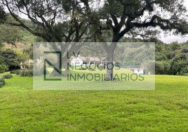 CASA EN ALTOS DE SAN LORENZO